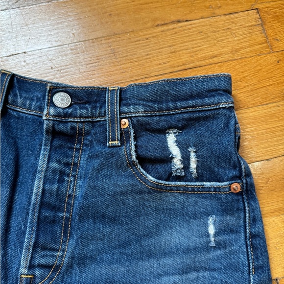 Levi's Ribcage Shorts - Picture 9 of 10